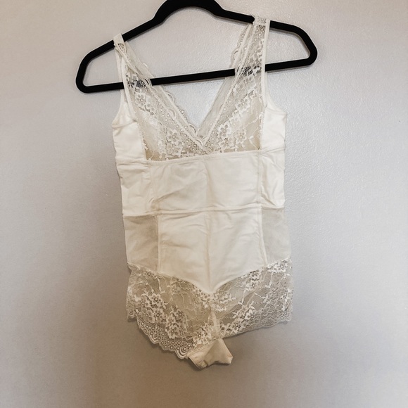 โ๏ธ Squeem Brazilian Flair Shapewear Bodysuit - Picture 5 of 5